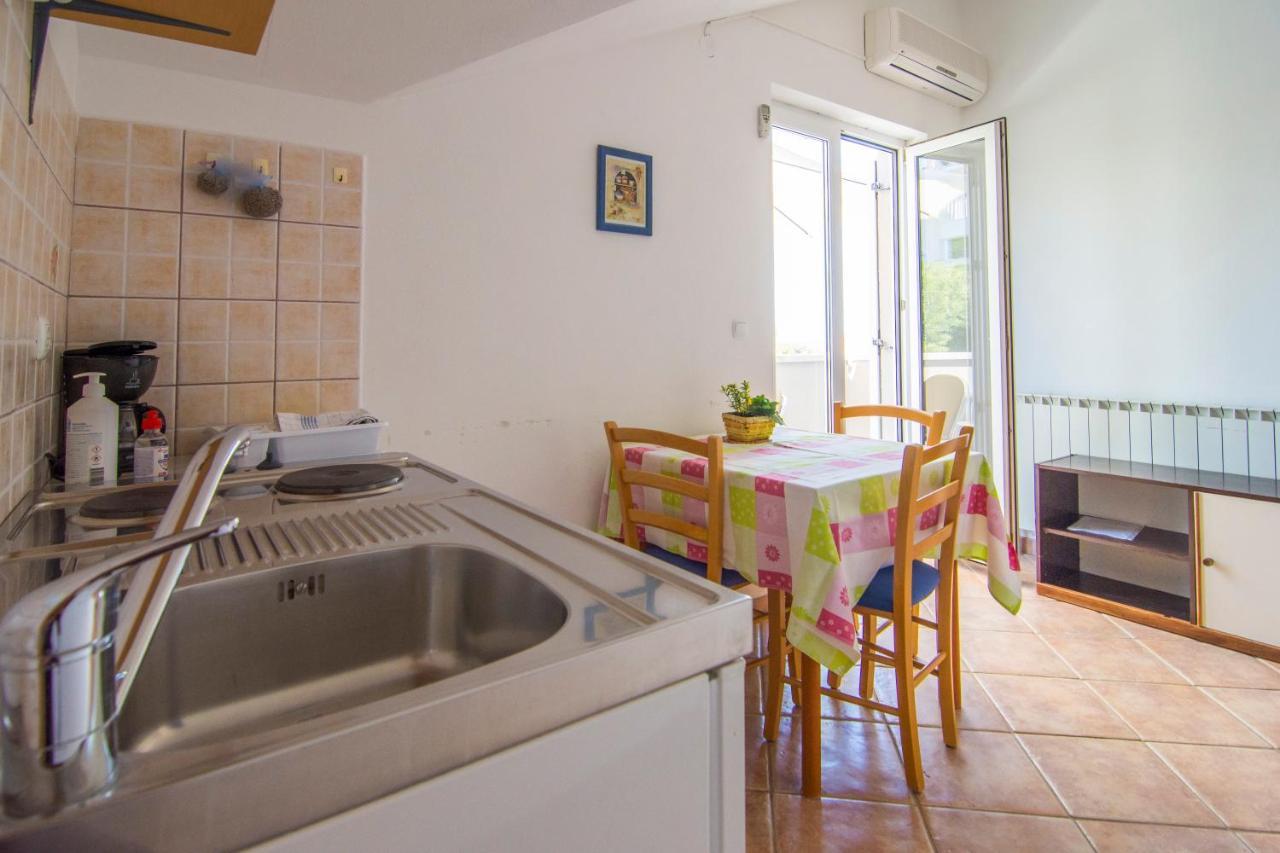 Villa Tereza Splitska Dış mekan fotoğraf