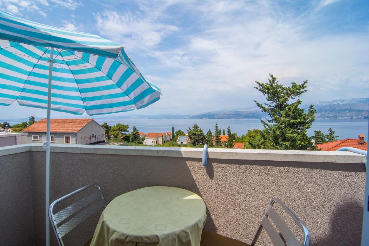 Villa Tereza Splitska Dış mekan fotoğraf