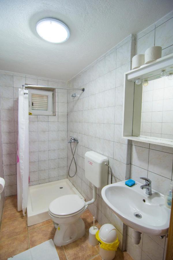 Villa Tereza Splitska Dış mekan fotoğraf