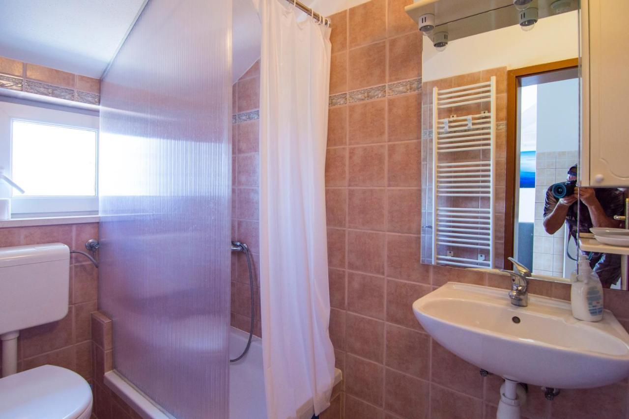 Villa Tereza Splitska Dış mekan fotoğraf