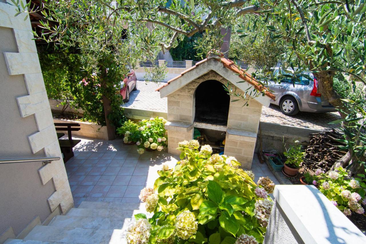 Villa Tereza Splitska Dış mekan fotoğraf